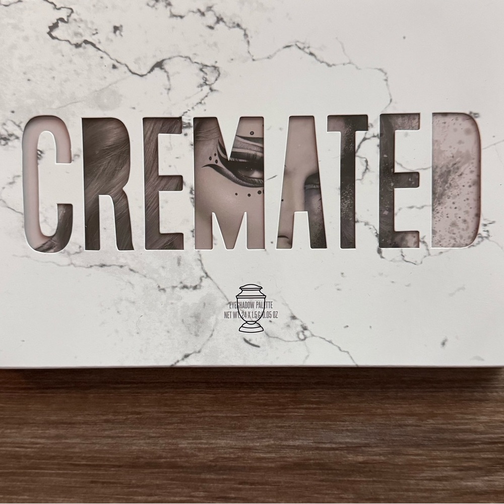 NIB: Jeffree Star- Cremated Eyeshadow Palette